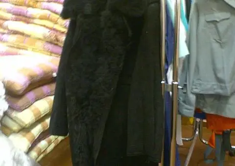 Army Sheepskin Coat - 2/2