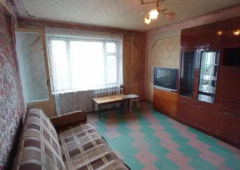 Продам 2-к квартиру , 12 квартал - 4/10