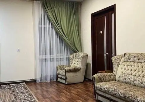 Продам 2 комнатную сталинка, Солнечный - 1/9