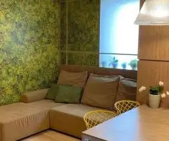 продам 4- комнатную, район рабочая, газовое отопление, кухня- студия