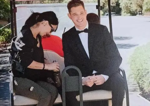 Книга англійською мовою  Michael Bublé On stage Off stage - 5/10
