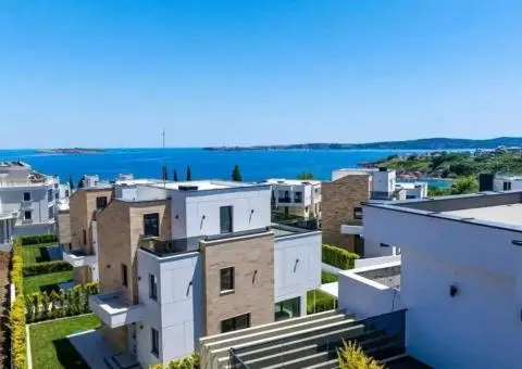 ЭЛИТНАЯ! Вилла 250м2 в Болгарии (Бургас) у Моря, Супер цена 299 000 € - 1/3