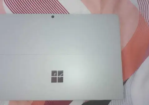 Microsoft Surface Pro 4 | i5 / 8GB / 256GB | Потужний 2K екран - 1/3