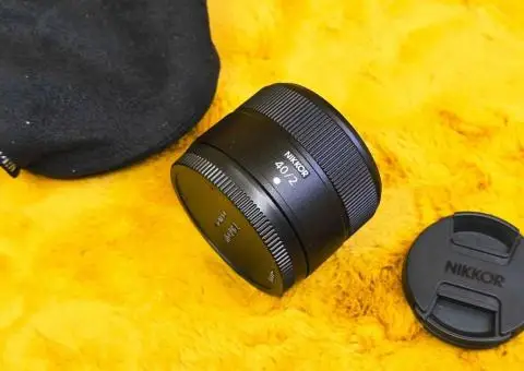 !СТАН НОВОГО! Об'єктив Nikon Nikkor Z 40mm f2 - 2/3