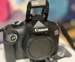 Фотоапарат Canon 4000d