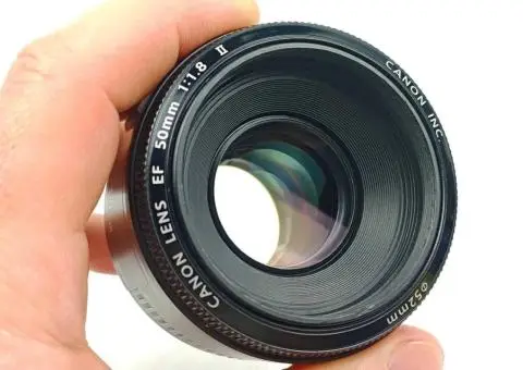 Світлосильний об'єктив Canon EF 50mm 1:1.8 II (50мм, портретник) - 3/3