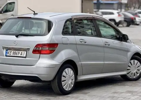 Продам Mercedes-Benz B-class 2010 год Автомат ! - 3/3