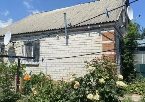Продається будинок в затишному містечку Нові Санжари - 2/3