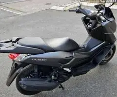 Yamaha Nmax 155 максі скутер ямаха нмакс з Японії