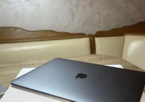 MacBook Air M1 2020 | 8GB RAM | 256GB SSD - 2/3
