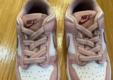 Дитячі кросівки Nike 20 розмір (на стопу 11 см) - 1/3