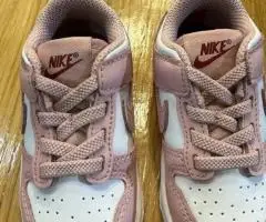 Дитячі кросівки Nike 20 розмір (на стопу 11 см)