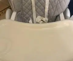 Крісло для годування Carrello Caramel