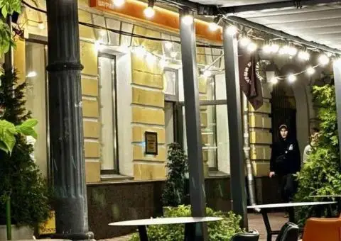 Фасад Ресторан  211 м2 Поділ, вул. Сагайдачного,37,  метро  Поштова - 2/3