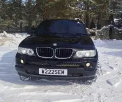 Автомобіль BMW X5