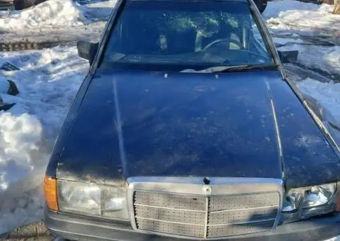 Mercedes190w201,авто на ходу,МБ продаж по запчастинам. OM 601 2.0 D - 1/3
