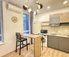Продаж 1-кімнатної квартири в ЖК Файна Таун, вул. Салютна, 2