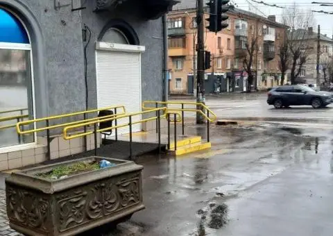 Аренда коммерческого помещения 54 м.кв. на Пионере на против АТБ - 2/3