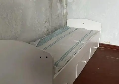 Дитяче ліжко в ідеальному стані - 1/3