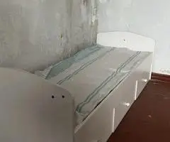 Дитяче ліжко в ідеальному стані