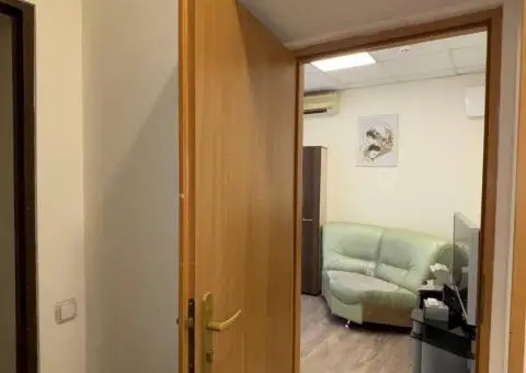 ОРЕНДА КОМЕРЦІЙНОГО Приміщення площею 184.5 м.кв. - 9/10