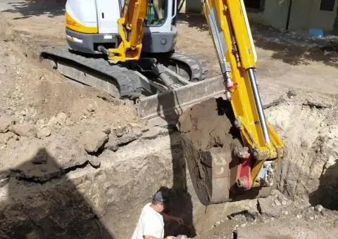 Ищу экскаватор. Был украден в Изюме вовремя оккупации - 3/3