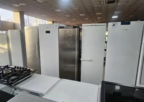 Морозильна камера Bloomberg 400 літрів - 3/3