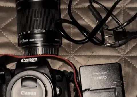 Фотоапарат Canon 650 D - 2/2