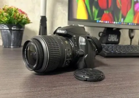 Фотоаппарат Nikon D3000 + объектив 18-55 VR | Идеальное состояние - 1/3