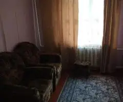 Продам 1/2 будинку