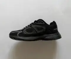 Dior b30 чорного кольору