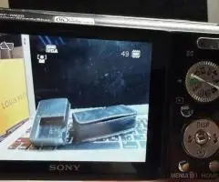 Sony DSC-W220 цифровий фотоапарат з комплектом
