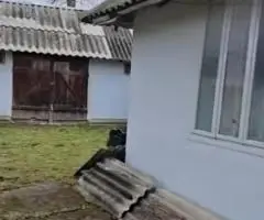Хата мазанка у карпатах