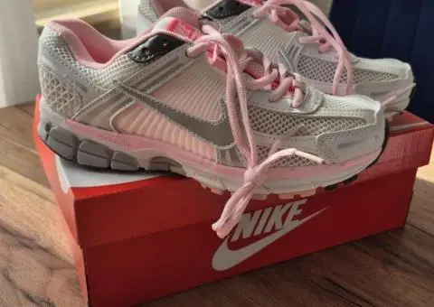 НОВІ‼️Nike Zoom Vomero 5 white / жіночі кросівки найк  37 38 39 40 41 - 3/3