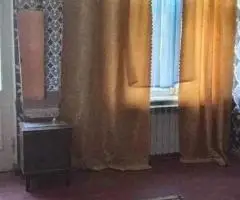 Продам кімнату на Фонтані з балконом