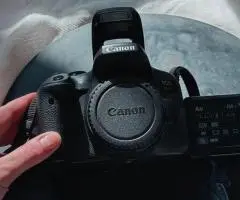 Canon EOS 750D +kit 18-55 + 2 батареї + карта памʼяті 64 ГБ