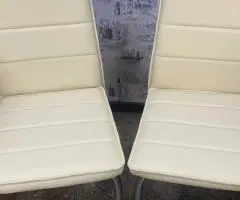 Перетяжка м'яких стільців