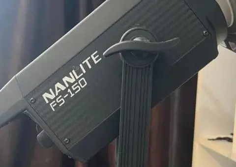 Студийнe освітлення Nanlite FS-150