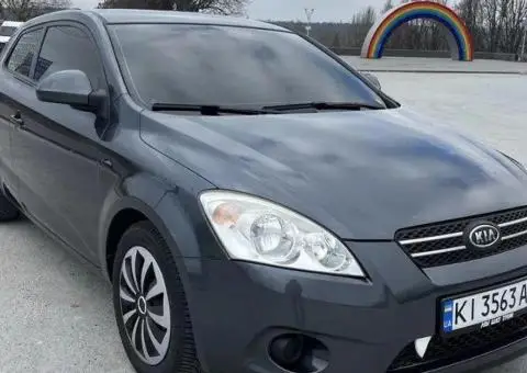 В продаже KIA CEED в хорошом состояние - 1/3