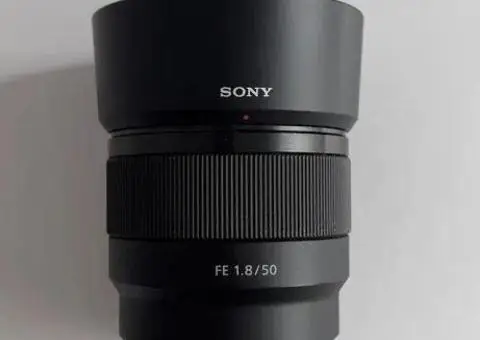 Обʼєктив Sony 50 mm 1.8  FE + фільтр Hoya - 1/3