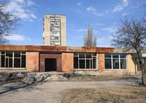 Продам комерційне приміщення, 700 м²