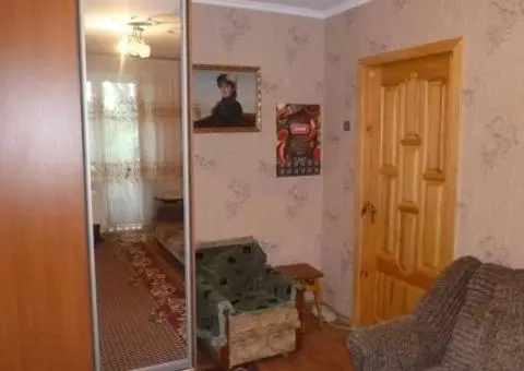 Здається кімната для дівчини вул.Верховинна 87, метро Житомирська. - 2/3