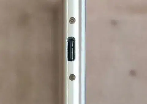 Продам Xiaomi MI Pad 4 plus 4/64 с LTE (жирный комплект) - 2/3