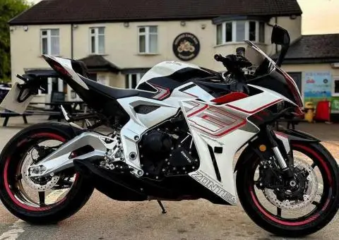 Мотоцикл ZONTES SPORT 703 RR EFI 17/17 ABS МКПП 6 - 2/3