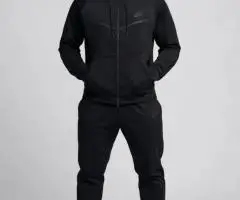 Потужний стиль і комфорт на щодень — Nike Tech Fleece.