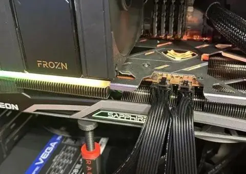 AMD rx 6700 xt 12gb SAPPHIRE NITRO+ - 1/3