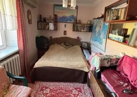Продається двокімнатна квартира - 1/3