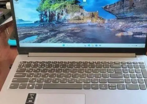 Lenovo 15,6" На Ryzen 5 та 512Гб SSD - 2/3