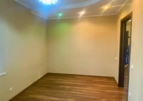 продам 3 комнатную квартиру Тополь 3 - 3/10