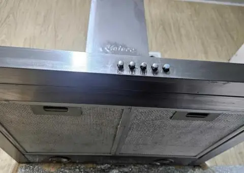 Витяжка кухонна бу - 1/3